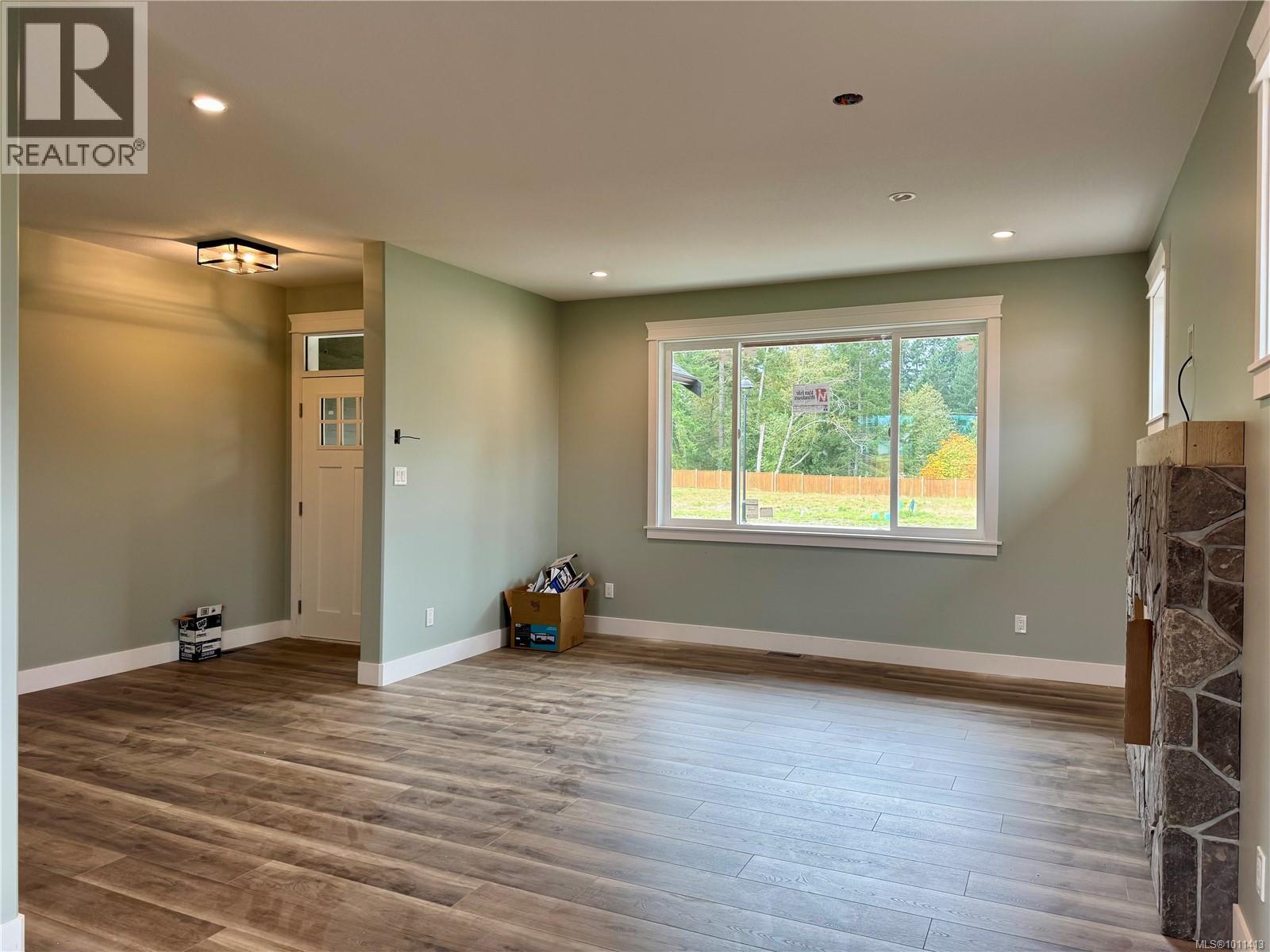 742 Salmonberry St, Campbell River, British Columbia  V9H 0G1 - Photo 5 - 1011413