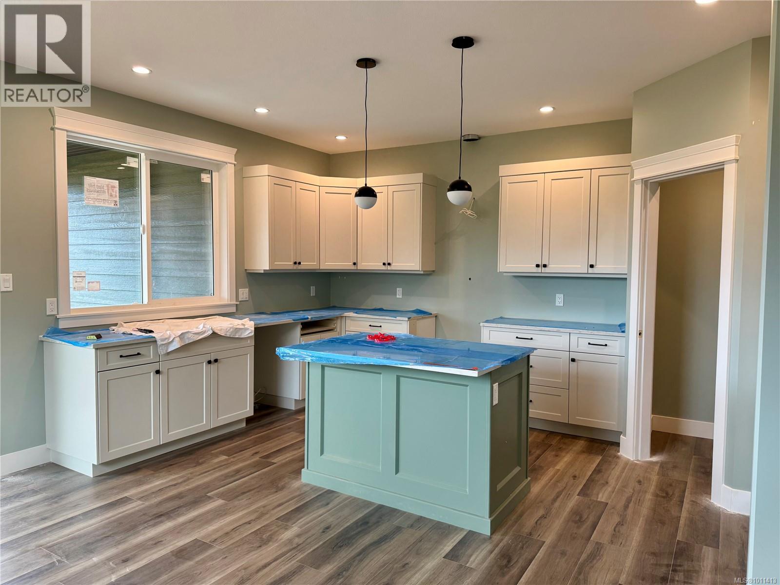 742 Salmonberry St, Campbell River, British Columbia  V9H 0G1 - Photo 6 - 1011413