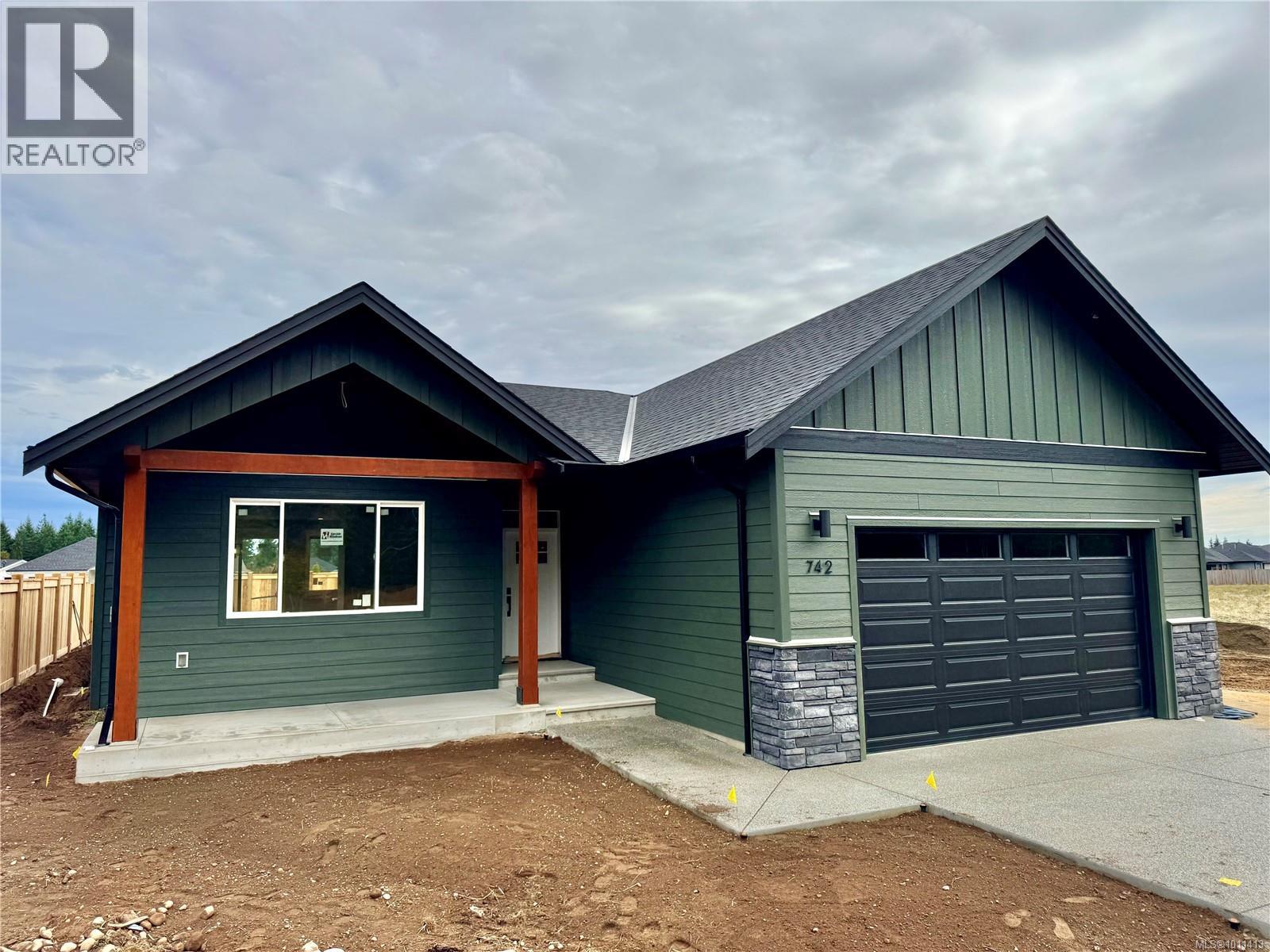 742 Salmonberry St, Campbell River, British Columbia  V9H 0G1 - Photo 1 - 1011413