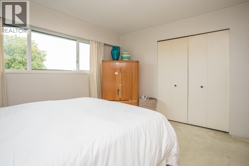 11900 Dewsbury Drive, Richmond, British Columbia  V6X 2Y7 - Photo 11 - R3057217