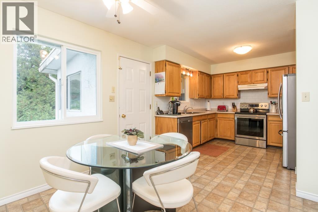 11900 Dewsbury Drive, Richmond, British Columbia  V6X 2Y7 - Photo 8 - R3057217