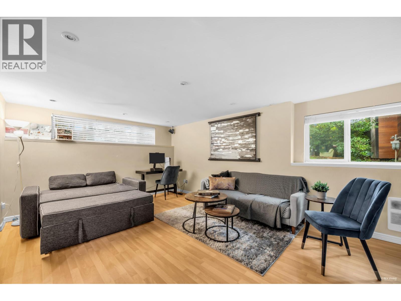 1052 Montroyal Boulevard, North Vancouver, British Columbia  V7R 2H4 - Photo 16 - R3057221