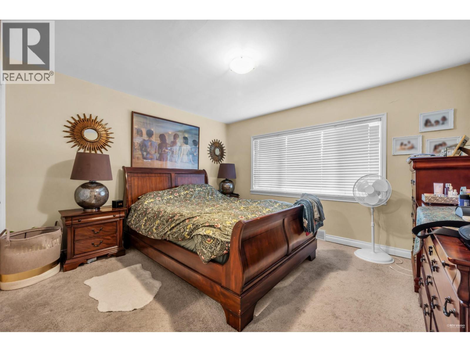 1052 Montroyal Boulevard, North Vancouver, British Columbia  V7R 2H4 - Photo 8 - R3057221