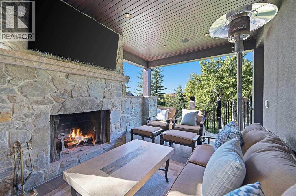 31 Spring Valley Heights Sw, Calgary, Alberta  T3H 0M3 - Photo 18 - A2262594