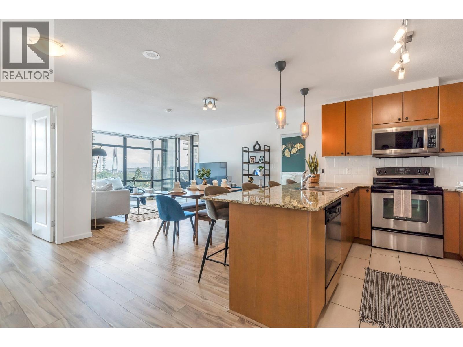 606 610 Victoria Street, New Westminster, British Columbia  V3M 0A5 - Photo 4 - R3057075