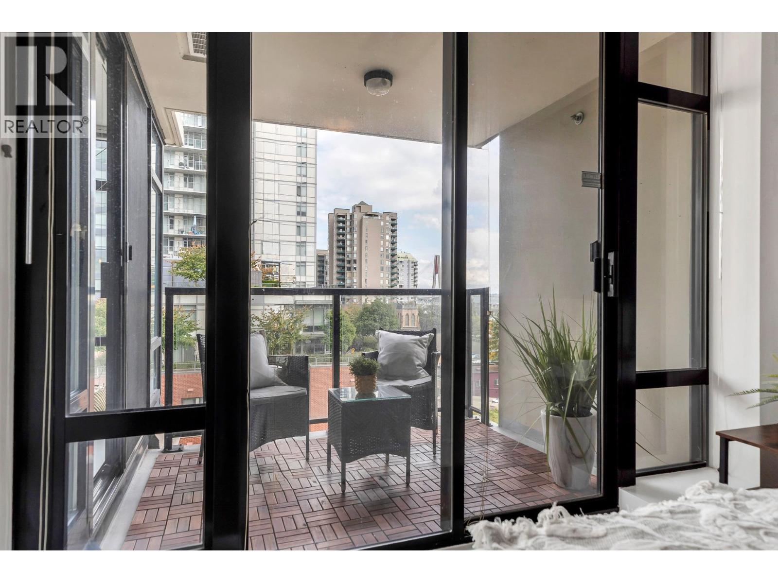 606 610 Victoria Street, New Westminster, British Columbia  V3M 0A5 - Photo 17 - R3057075