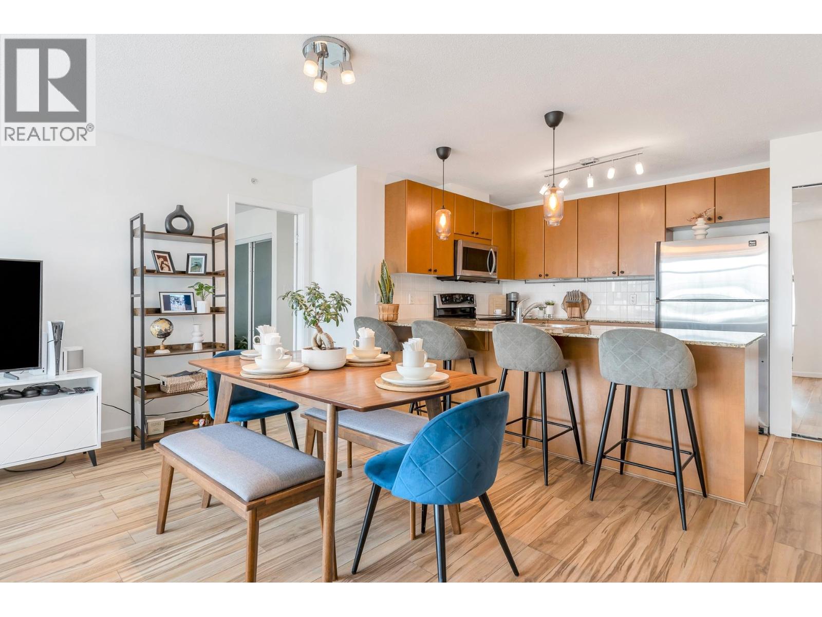 606 610 Victoria Street, New Westminster, British Columbia  V3M 0A5 - Photo 10 - R3057075