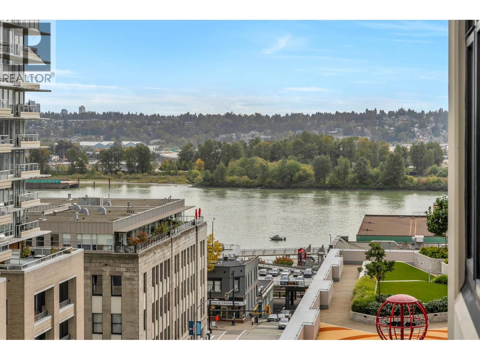 606 610 Victoria Street, New Westminster, British Columbia  V3M 0A5 - Photo 2 - R3057075