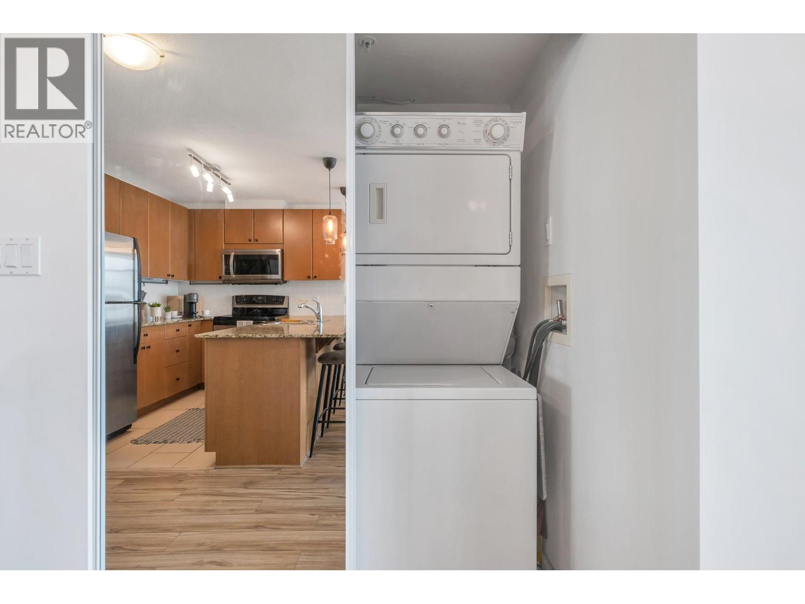 606 610 Victoria Street, New Westminster, British Columbia  V3M 0A5 - Photo 23 - R3057075