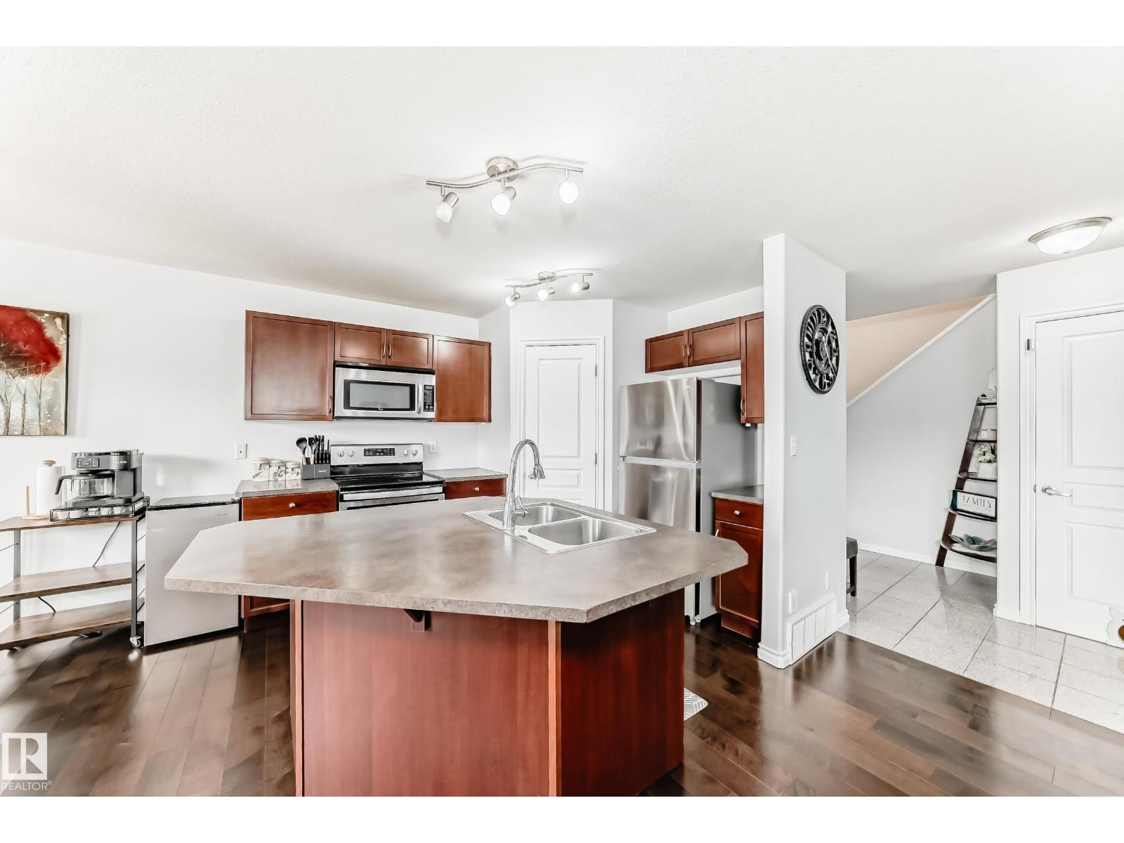 6003 48 Av, Beaumont, Alberta  T4X 0A3 - Photo 7 - E4461555