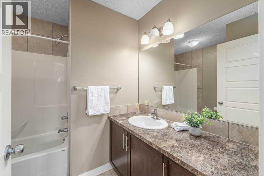 181 Pantego Lane Nw, Calgary, Alberta  T3K 0T1 - Photo 15 - A2261301