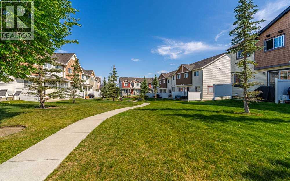 181 Pantego Lane Nw, Calgary, Alberta  T3K 0T1 - Photo 3 - A2261301