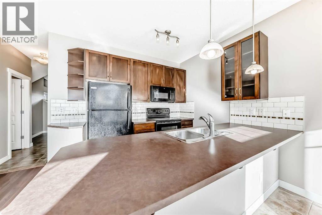 33 Cimarron Vista Gardens, Okotoks, Alberta  T1S 0G2 - Photo 6 - A2263043