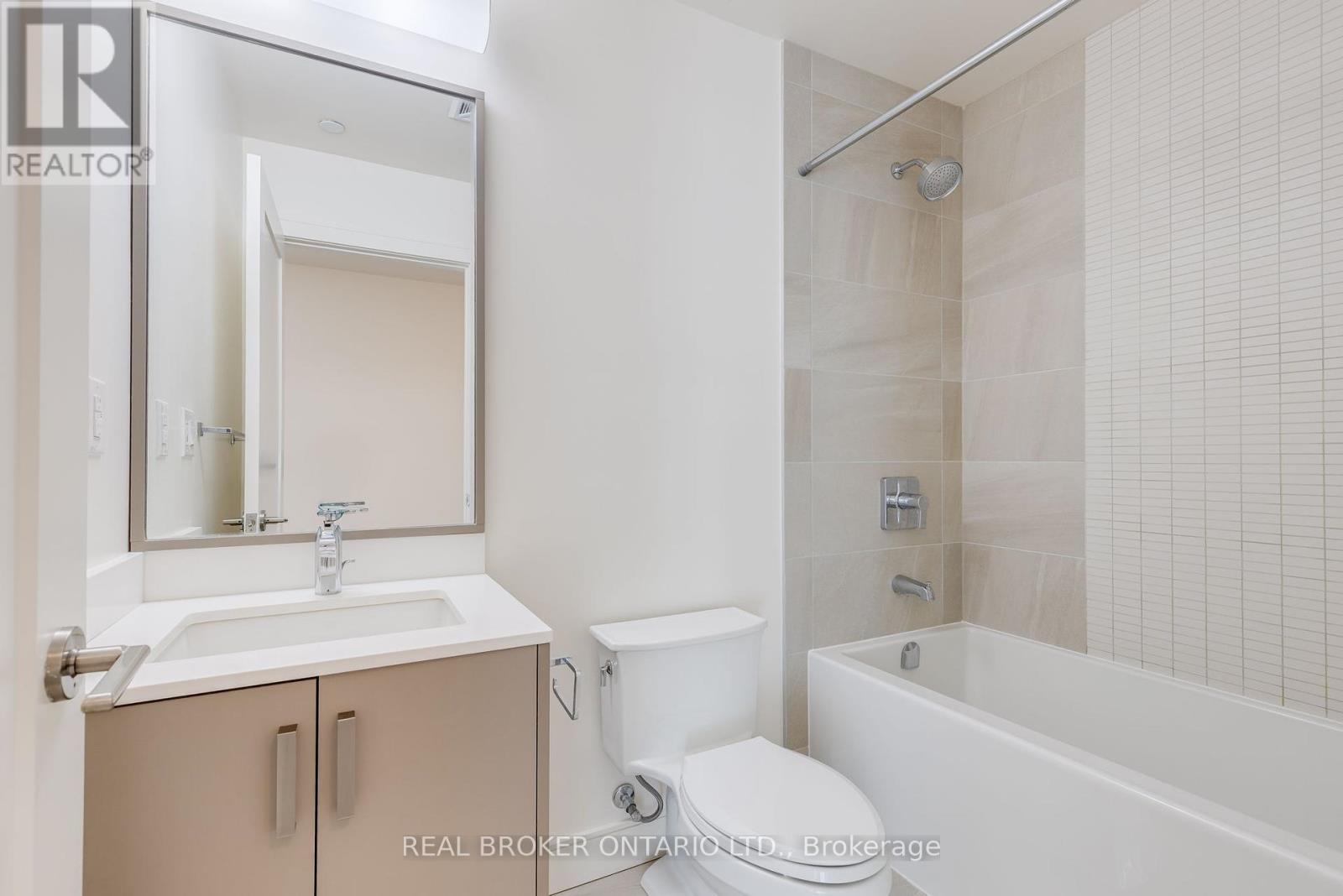 236 - 1575 Lakeshore Road W, Mississauga, Ontario  L5J 1J4 - Photo 18 - W12455013