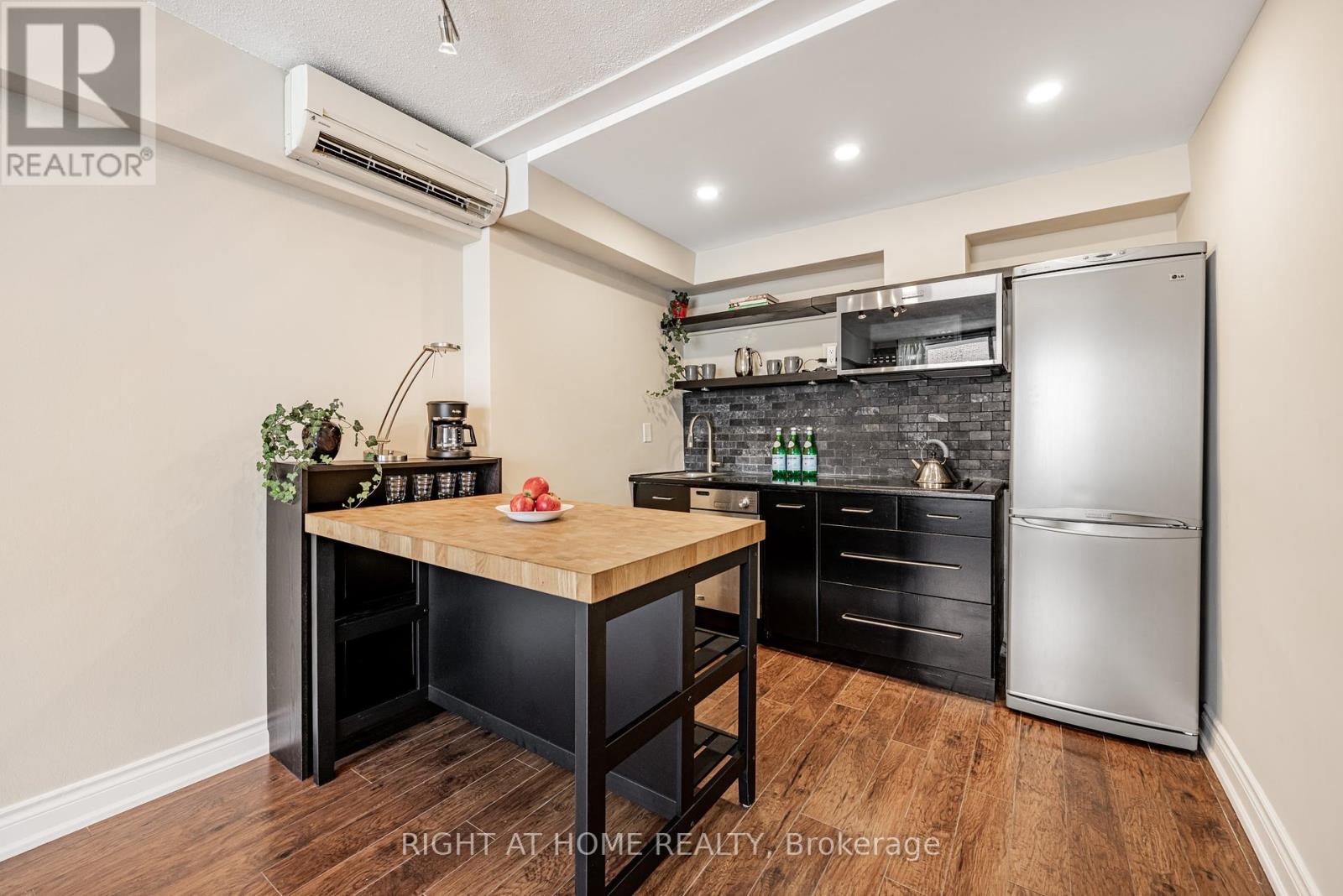 2109 - 30 Gloucester Street, Toronto, Ontario  M4Y 1L8 - Photo 6 - C12455378