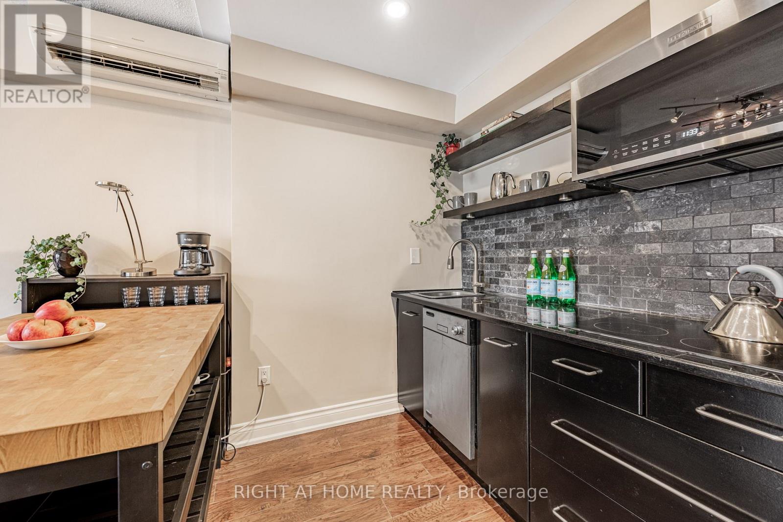 2109 - 30 Gloucester Street, Toronto, Ontario  M4Y 1L8 - Photo 8 - C12455378