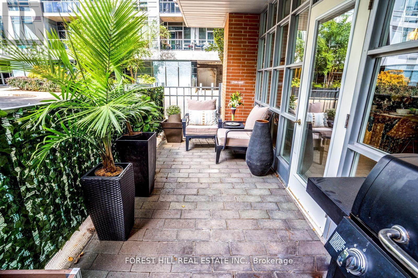 103 - 23 Brant Street, Toronto, Ontario  M5V 2L5 - Photo 11 - C12455379