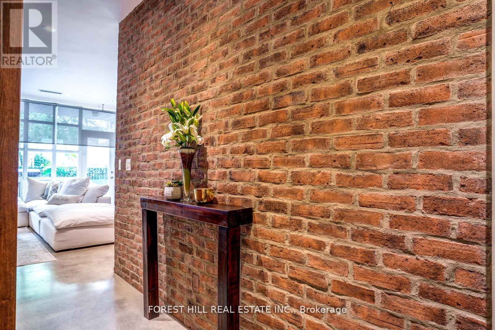 103 - 23 Brant Street, Toronto, Ontario  M5V 2L5 - Photo 15 - C12455379