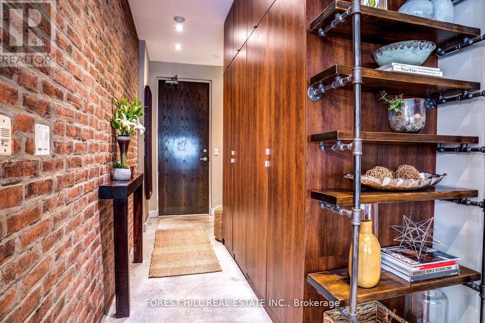 103 - 23 Brant Street, Toronto, Ontario  M5V 2L5 - Photo 16 - C12455379