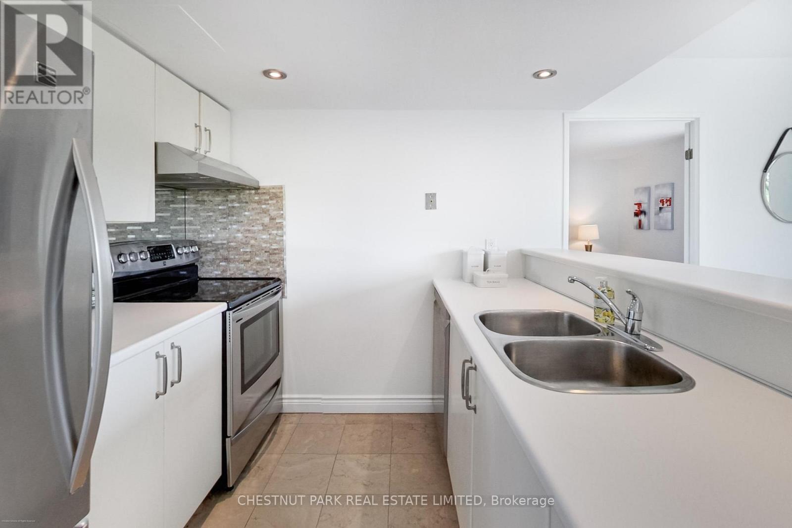 201 - 97 Lawton Boulevard, Toronto, Ontario  M4V 1Z6 - Photo 20 - C12455397