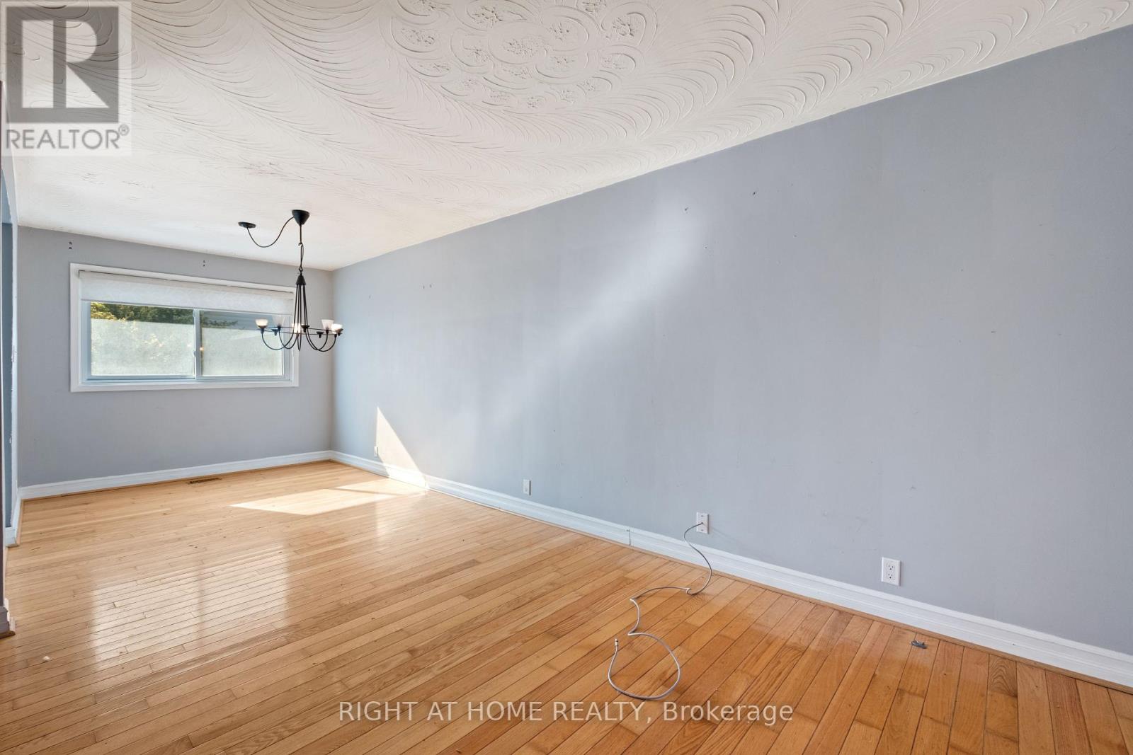 275 Miami Drive, Georgina, Ontario  L4P 2Z5 - Photo 6 - N12455382