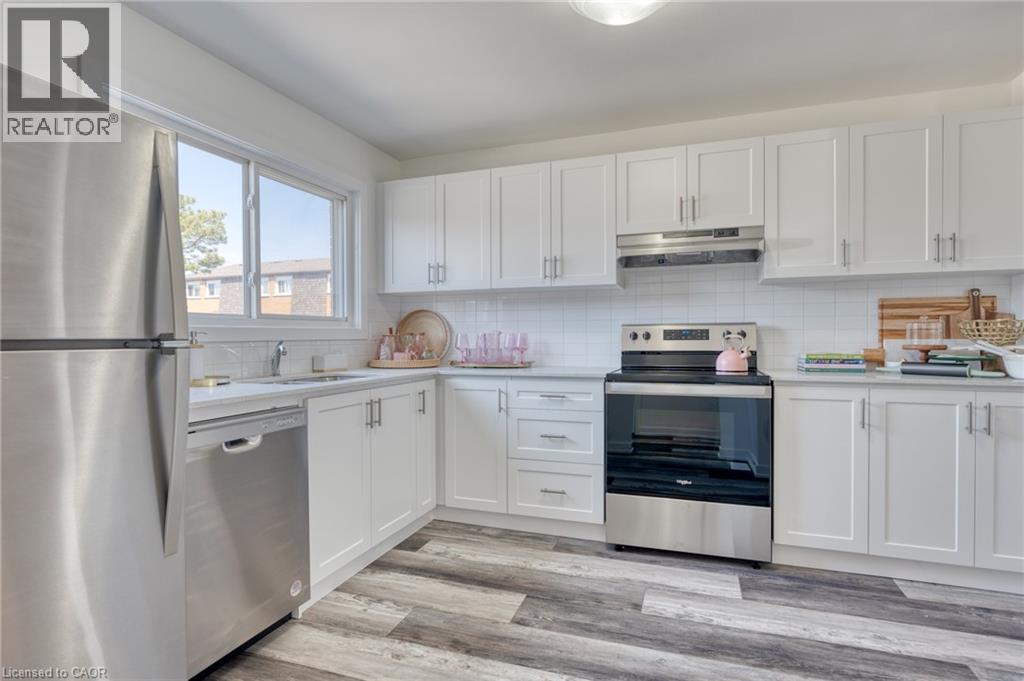 20 Anna Capri Drive Unit# 27, Hamilton, Ontario  L8W 1M6 - Photo 2 - 40778090