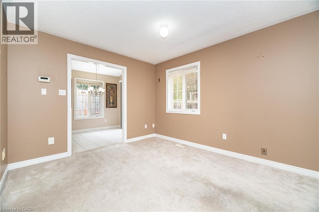 7064 Walworth Court, Mississauga, Ontario  L5N 7L4 - Photo 15 - 40778050