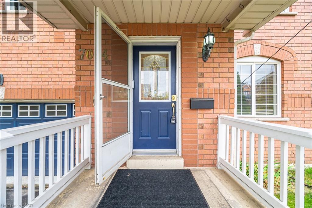 7064 Walworth Court, Mississauga, Ontario  L5N 7L4 - Photo 8 - 40778050
