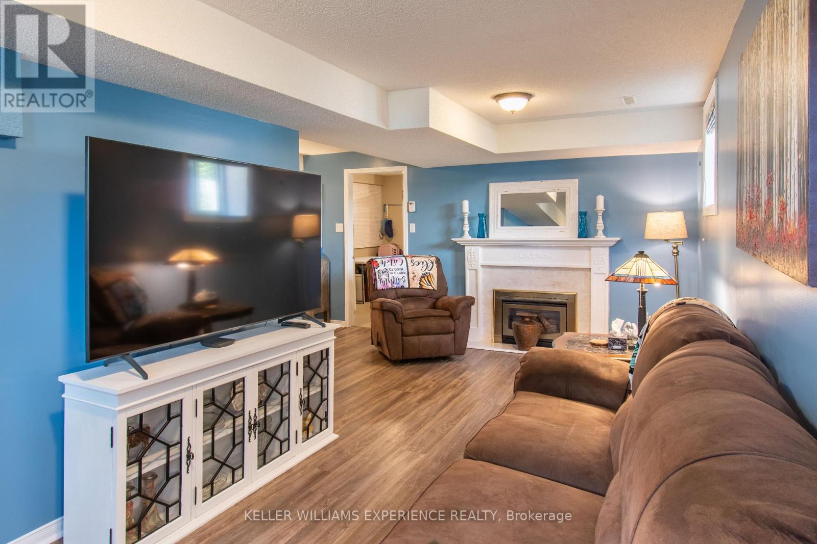 68 Dyer Drive, Wasaga Beach, Ontario  L9Z 1E4 - Photo 21 - S12455404