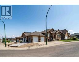 75 Sunset Road Sw Sw Southridge, Medicine Hat, Ca