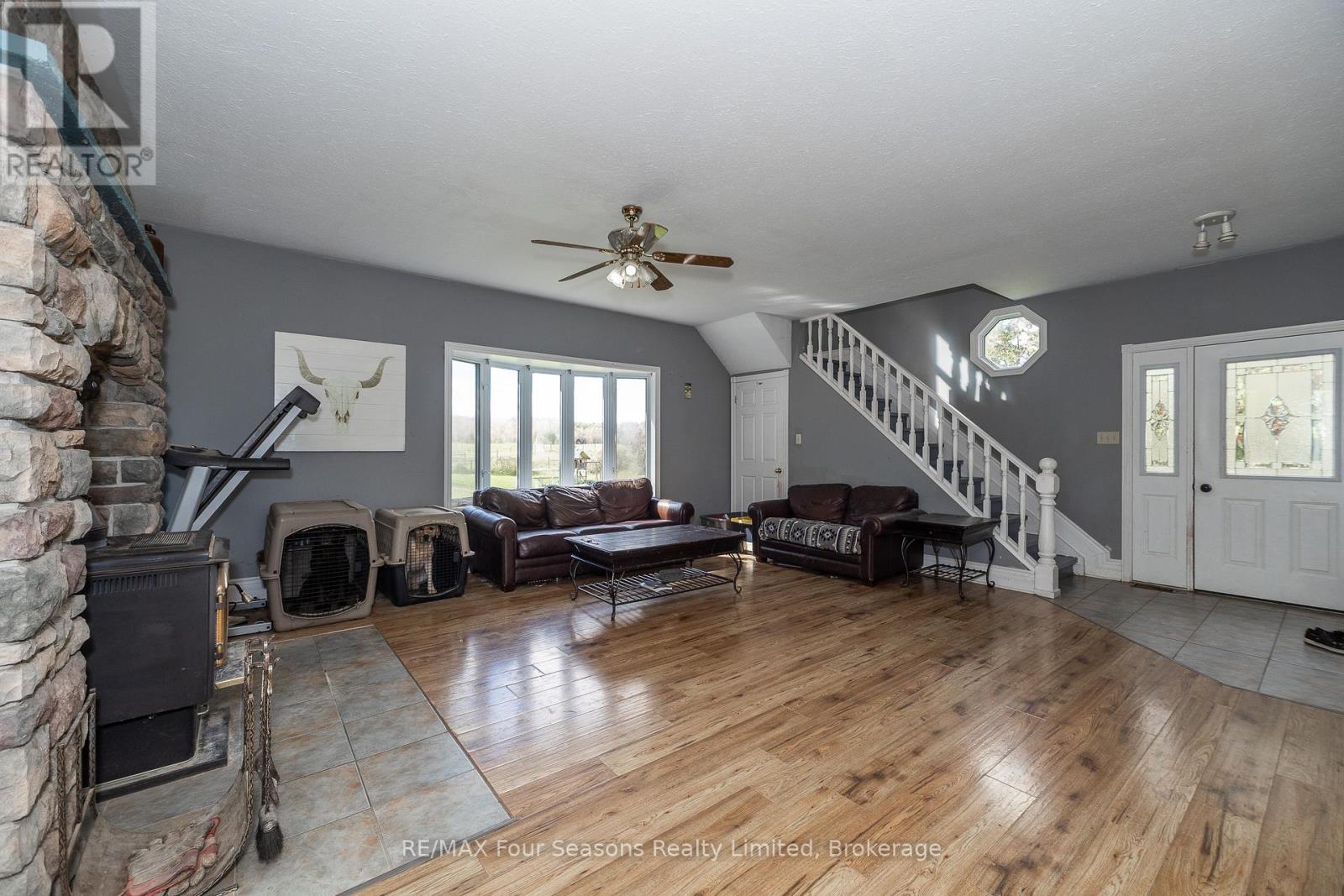 734316 West Back Line Road, Grey Highlands, Ontario  N0C 1E0 - Photo 5 - X12455416