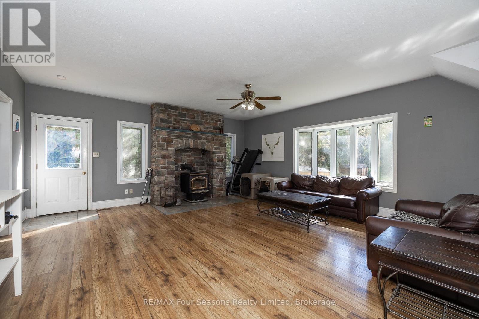 734316 West Back Line Road, Grey Highlands, Ontario  N0C 1E0 - Photo 7 - X12455416