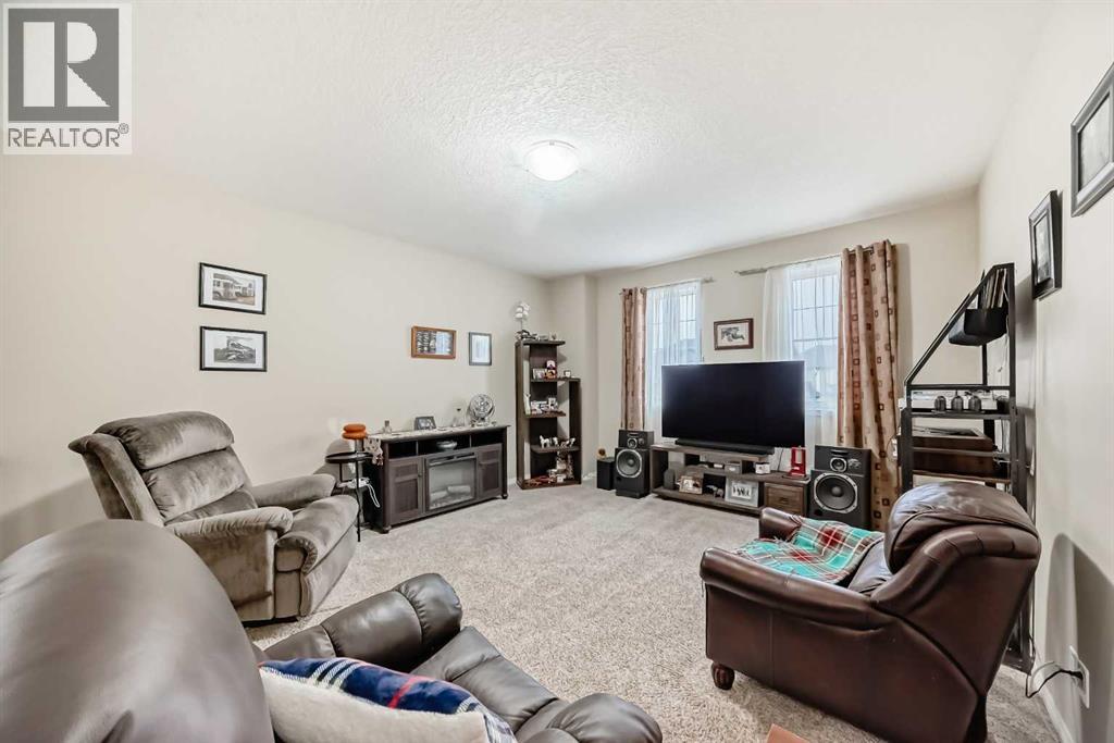 132 Waterlily Cove, Chestermere, Alberta  T1X 0C5 - Photo 33 - A2263323