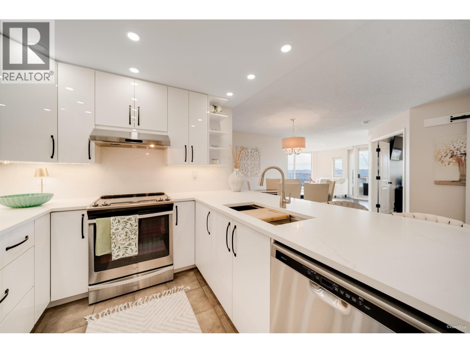 1606 69 Jamieson Court, New Westminster, British Columbia  V3L 5R3 - Photo 6 - R3057045