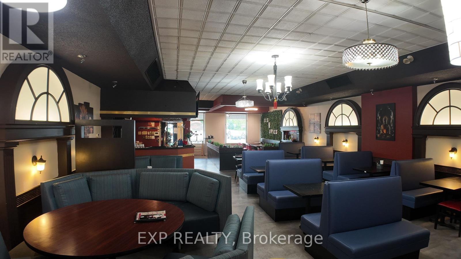 380 LAKESHORE ROAD, Mississauga, Ontario