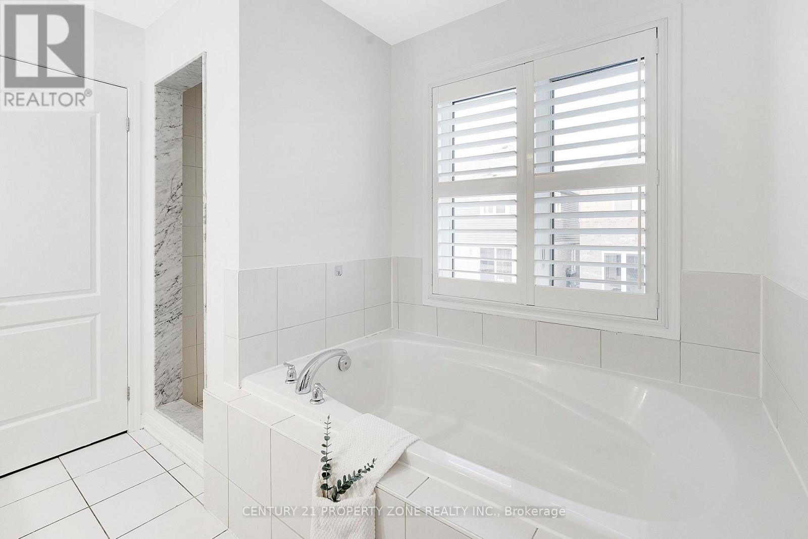 63 Agricola Road, Brampton, Ontario  L7A 0V6 - Photo 18 - W12454859
