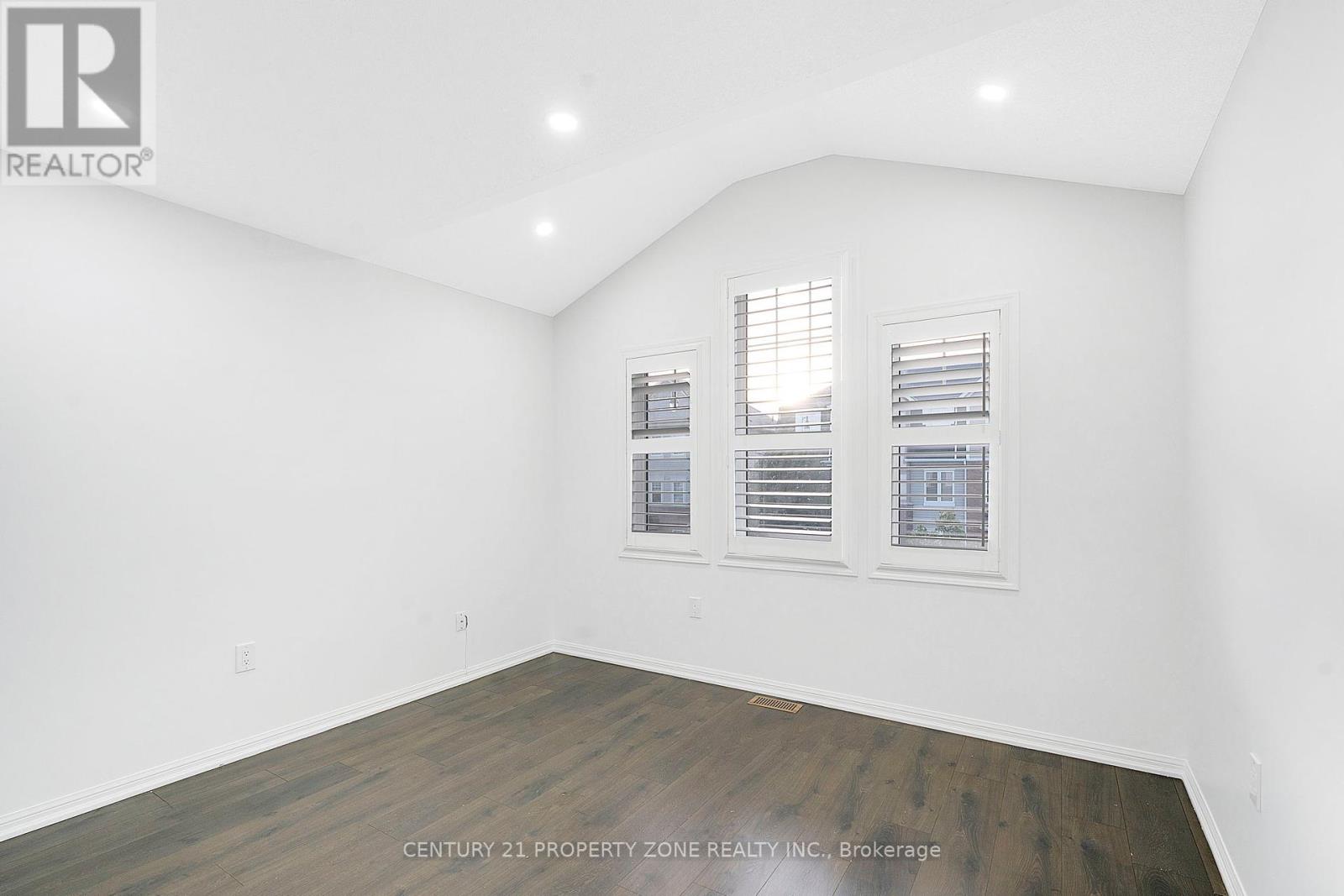 63 Agricola Road, Brampton, Ontario  L7A 0V6 - Photo 21 - W12454859