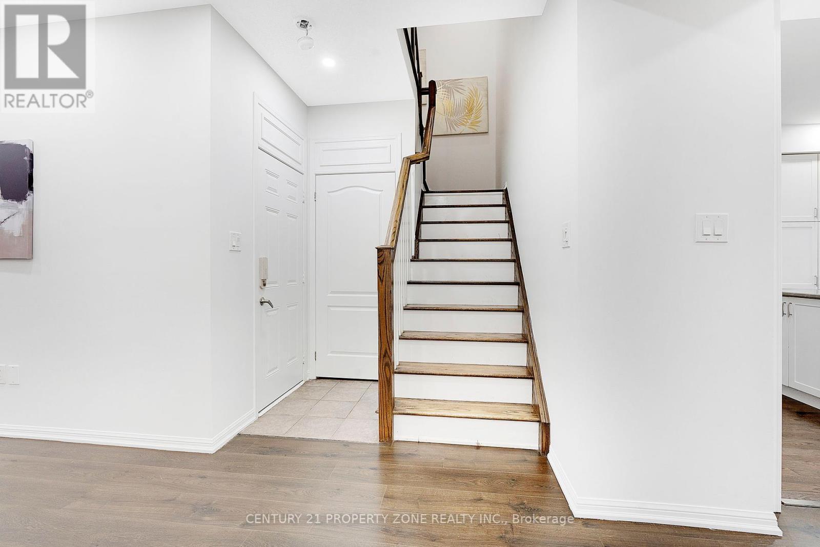 63 Agricola Road, Brampton, Ontario  L7A 0V6 - Photo 5 - W12454859