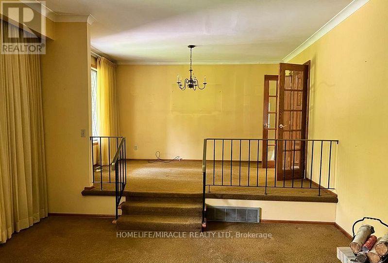 2216 Olde Base Line Road, Caledon, Ontario  L7C 0J3 - Photo 3 - W12455384