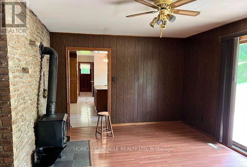 2216 Olde Base Line Road, Caledon, Ontario  L7C 0J3 - Photo 4 - W12455384