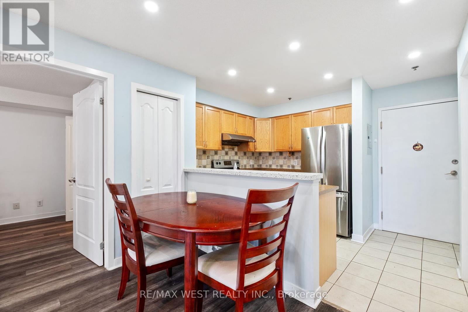 3208 - 4 Dayspring Circle, Brampton, Ontario  L6P 2Z5 - Photo 5 - W12455391
