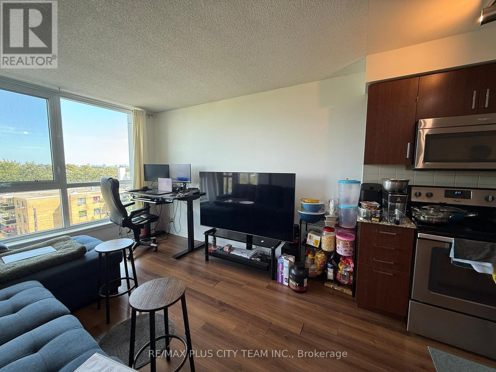 807 - 80 Esther Lorrie Drive S, Toronto, Ontario  M9W 0C6 - Photo 2 - W12455399