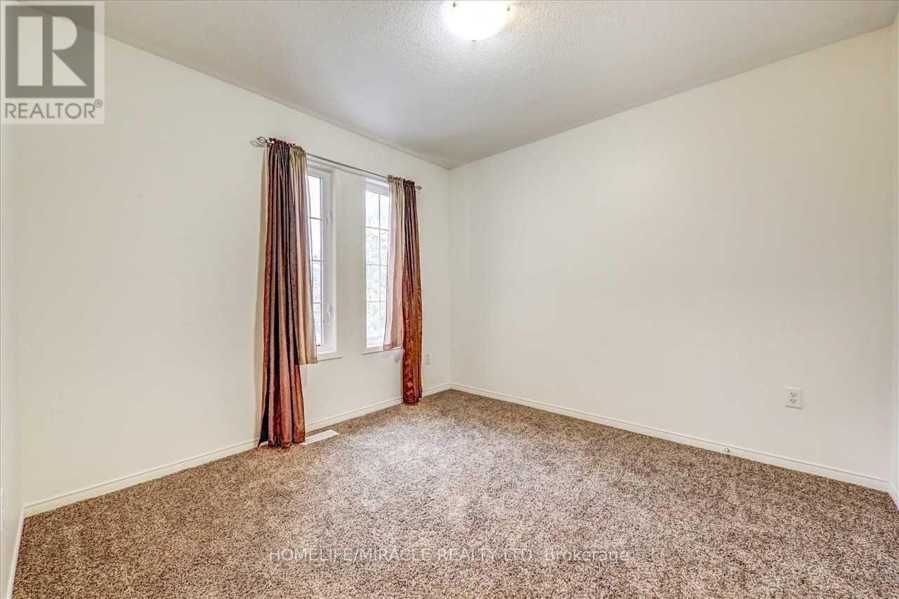 11 Bushmill Circle, Brampton, Ontario  L7A 0K7 - Photo 17 - W12455400