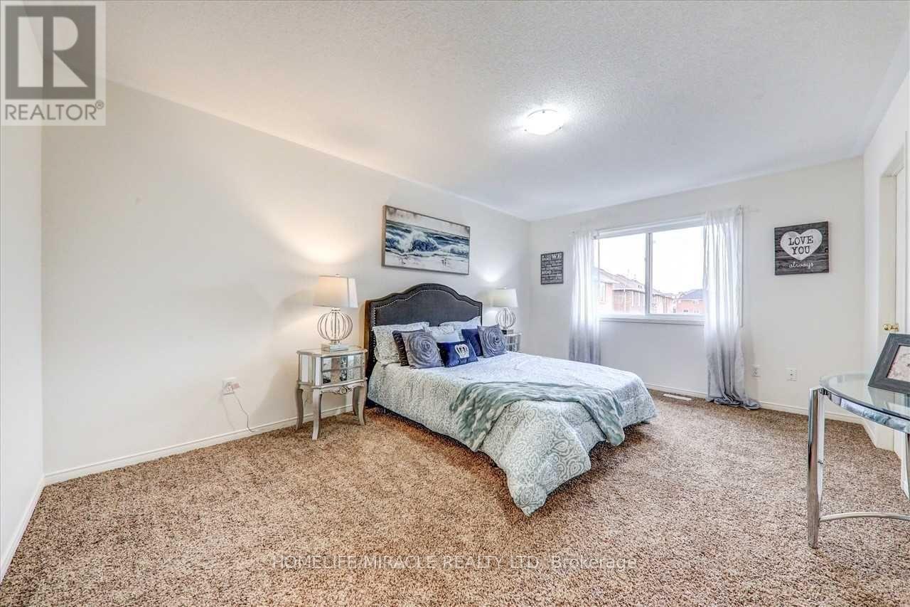 11 Bushmill Circle, Brampton, Ontario  L7A 0K7 - Photo 9 - W12455400