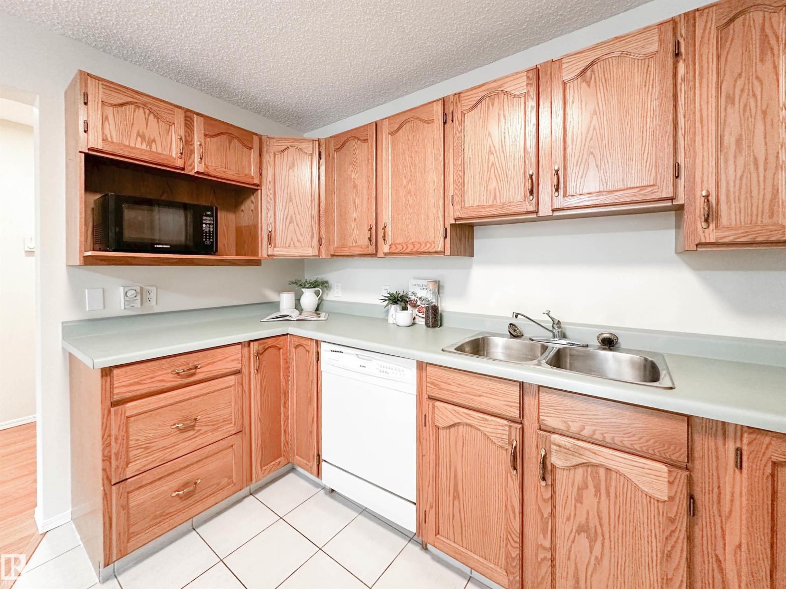 #106 52 St Michael St, St. Albert, Alberta  T8N 1C9 - Photo 10 - E4461557