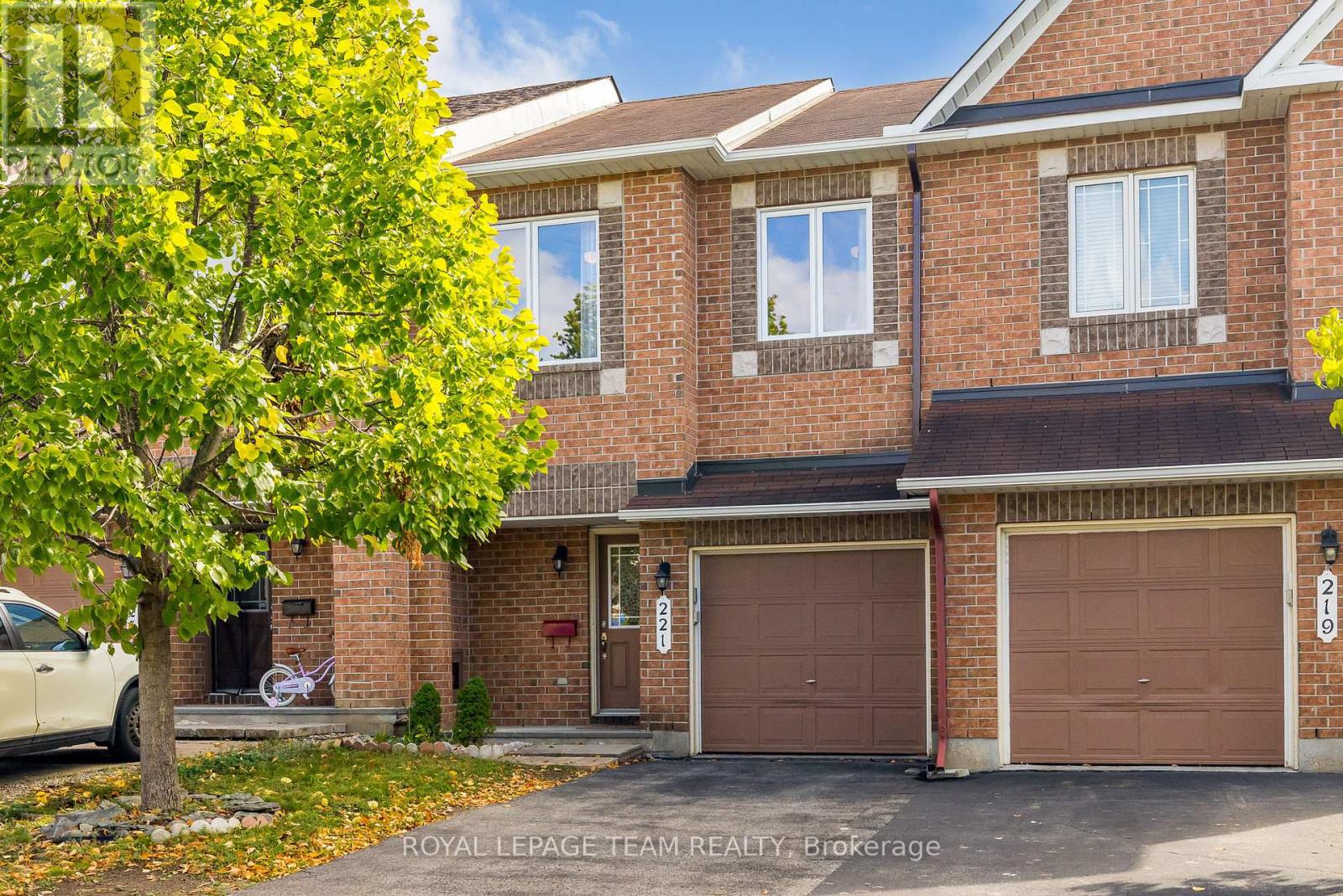 221 SORENTO STREET, Ottawa, Ontario