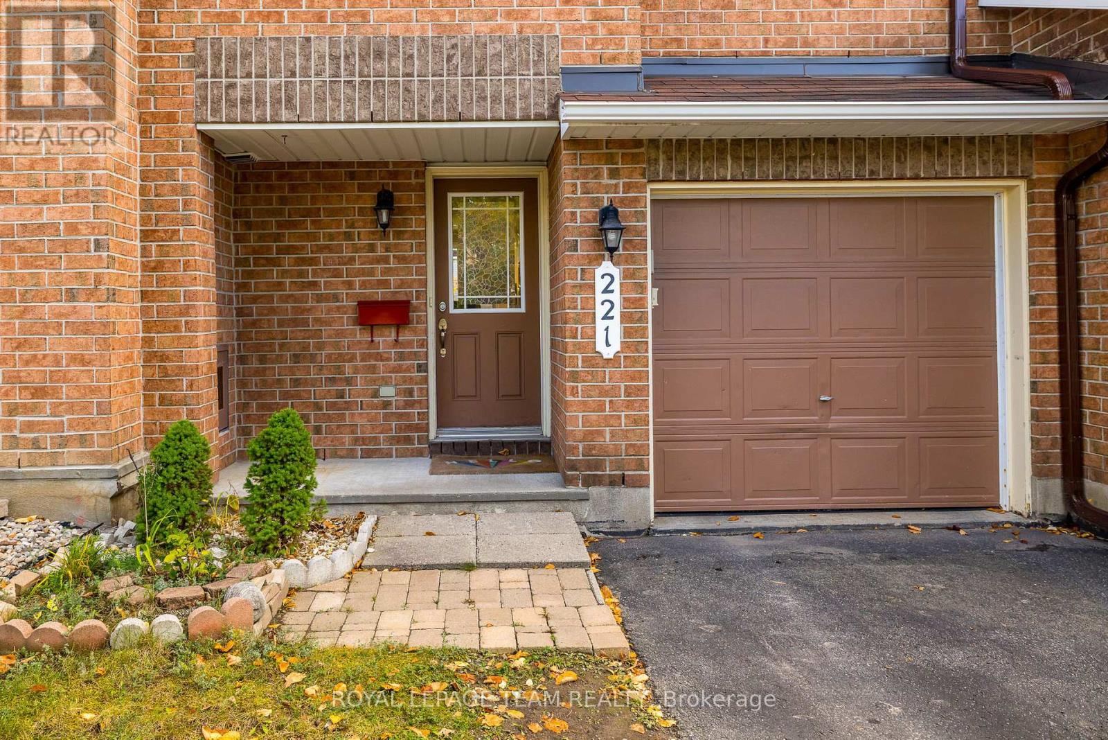 221 Sorento Street, Ottawa, Ontario  K2J 0B5 - Photo 2 - X12455418