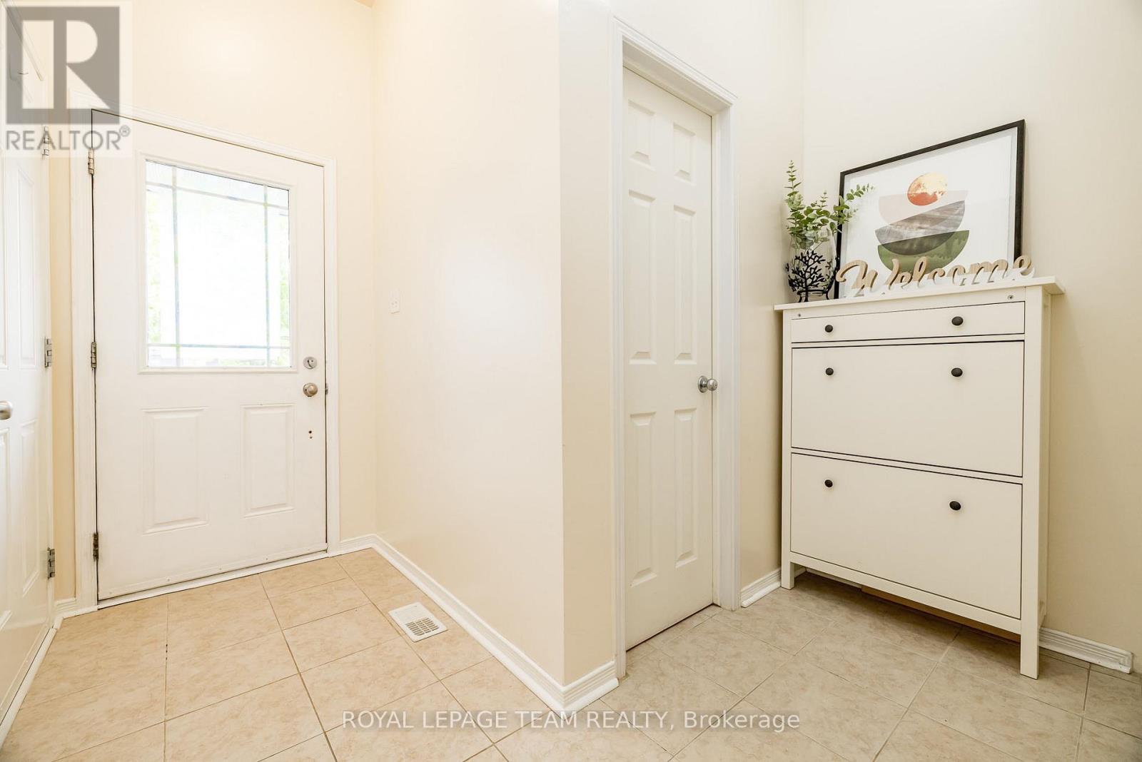 221 Sorento Street, Ottawa, Ontario  K2J 0B5 - Photo 3 - X12455418
