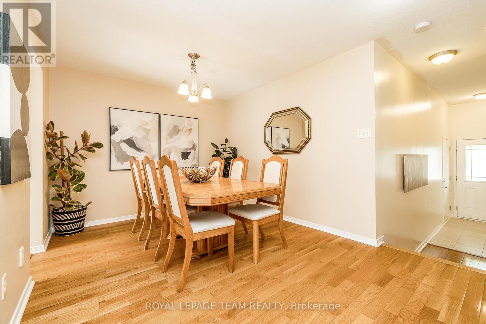 221 Sorento Street, Ottawa, Ontario  K2J 0B5 - Photo 7 - X12455418