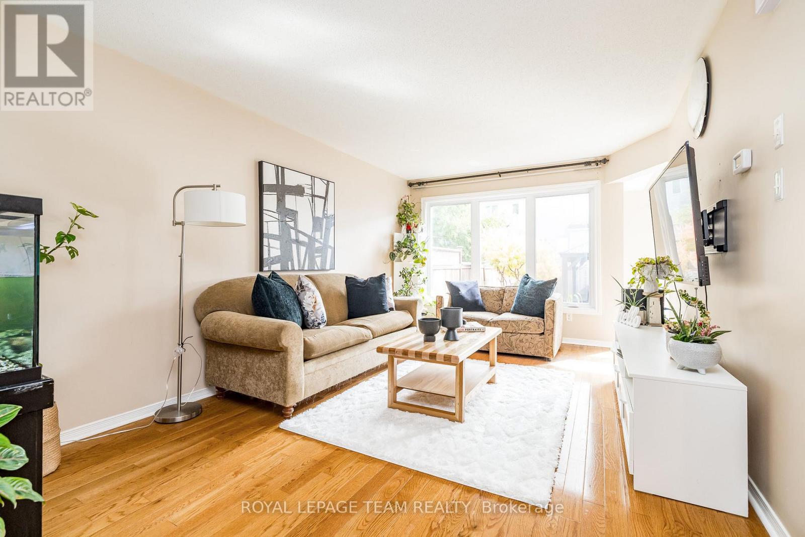 221 Sorento Street, Ottawa, Ontario  K2J 0B5 - Photo 9 - X12455418